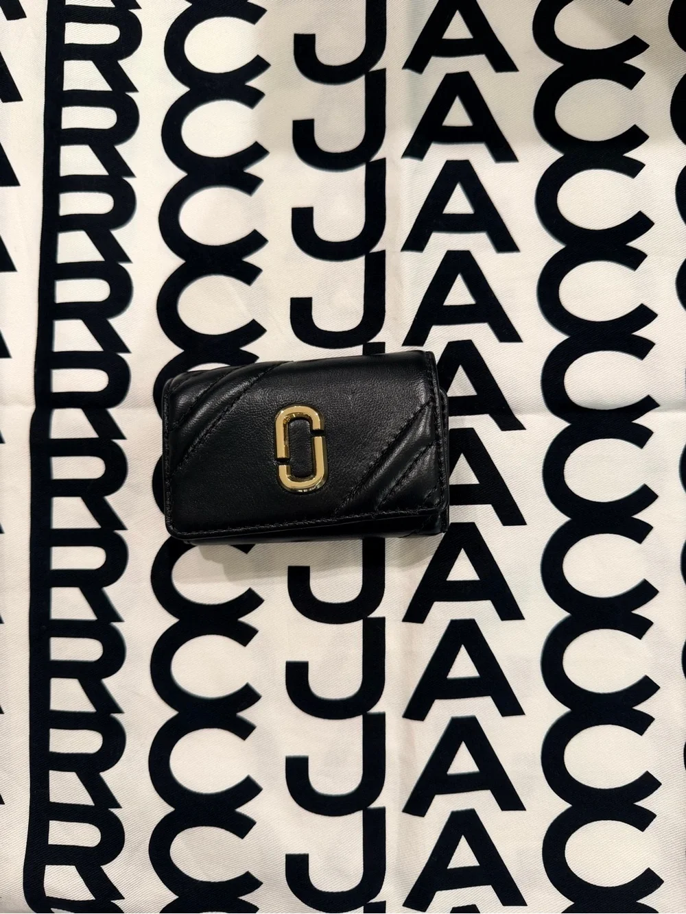 Marc Jacobs Black Leather Compact Key Case - Picture 1 of 3